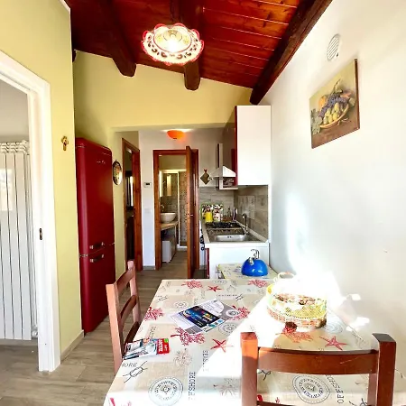 Casa Dei Coralli Bianca Con Patio Esterno * Cefalu